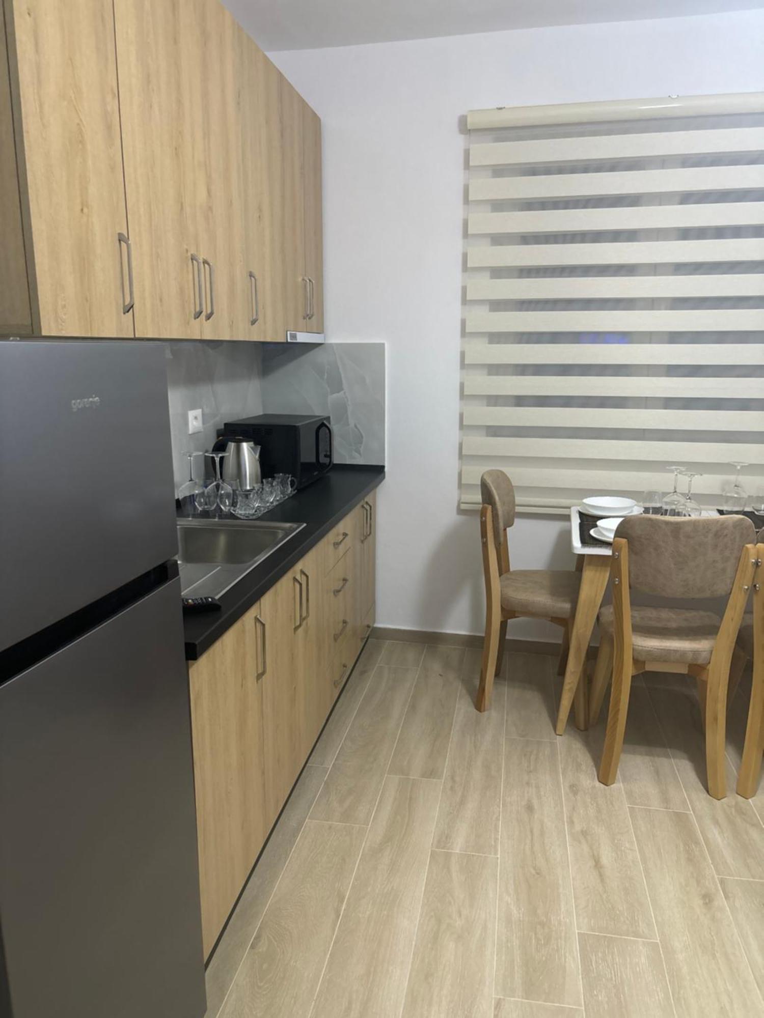 Kevi 'S Place Τίρανα Εξωτερικό φωτογραφία