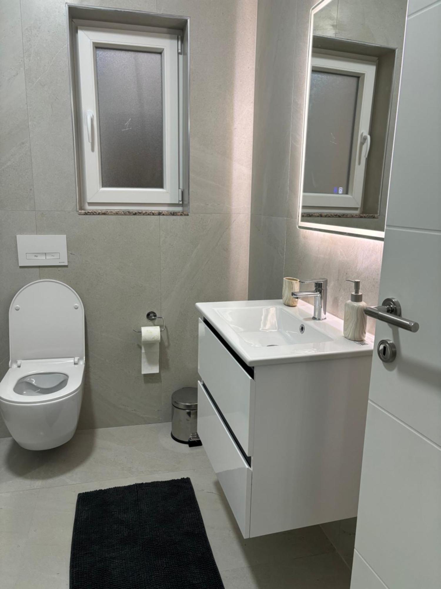 Kevi 'S Place Τίρανα Εξωτερικό φωτογραφία